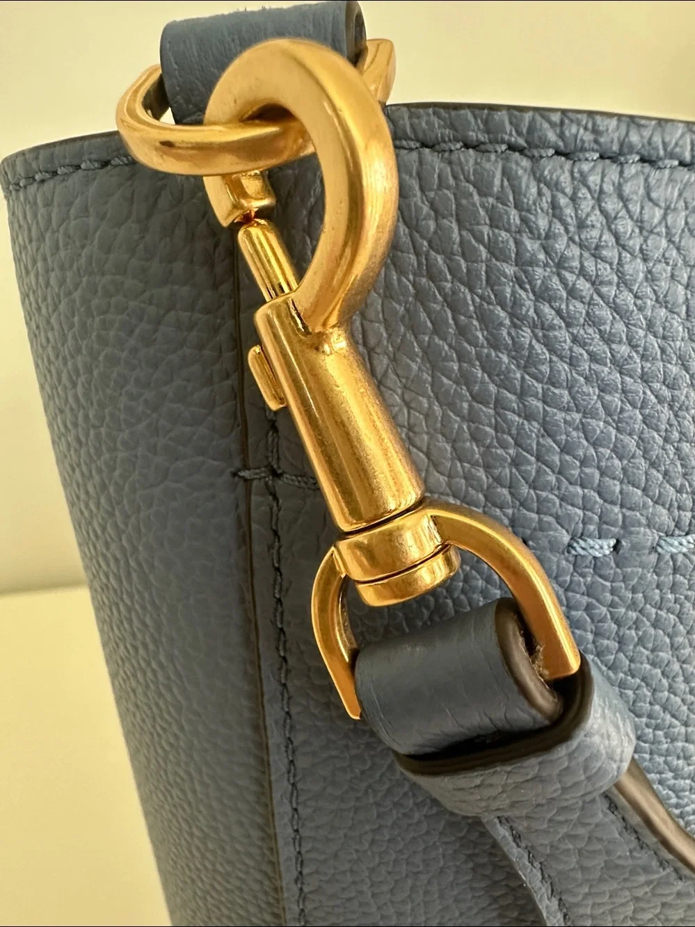 Tory Burch McGraw Bucket Shoulder Bag in Bluewood Blue.